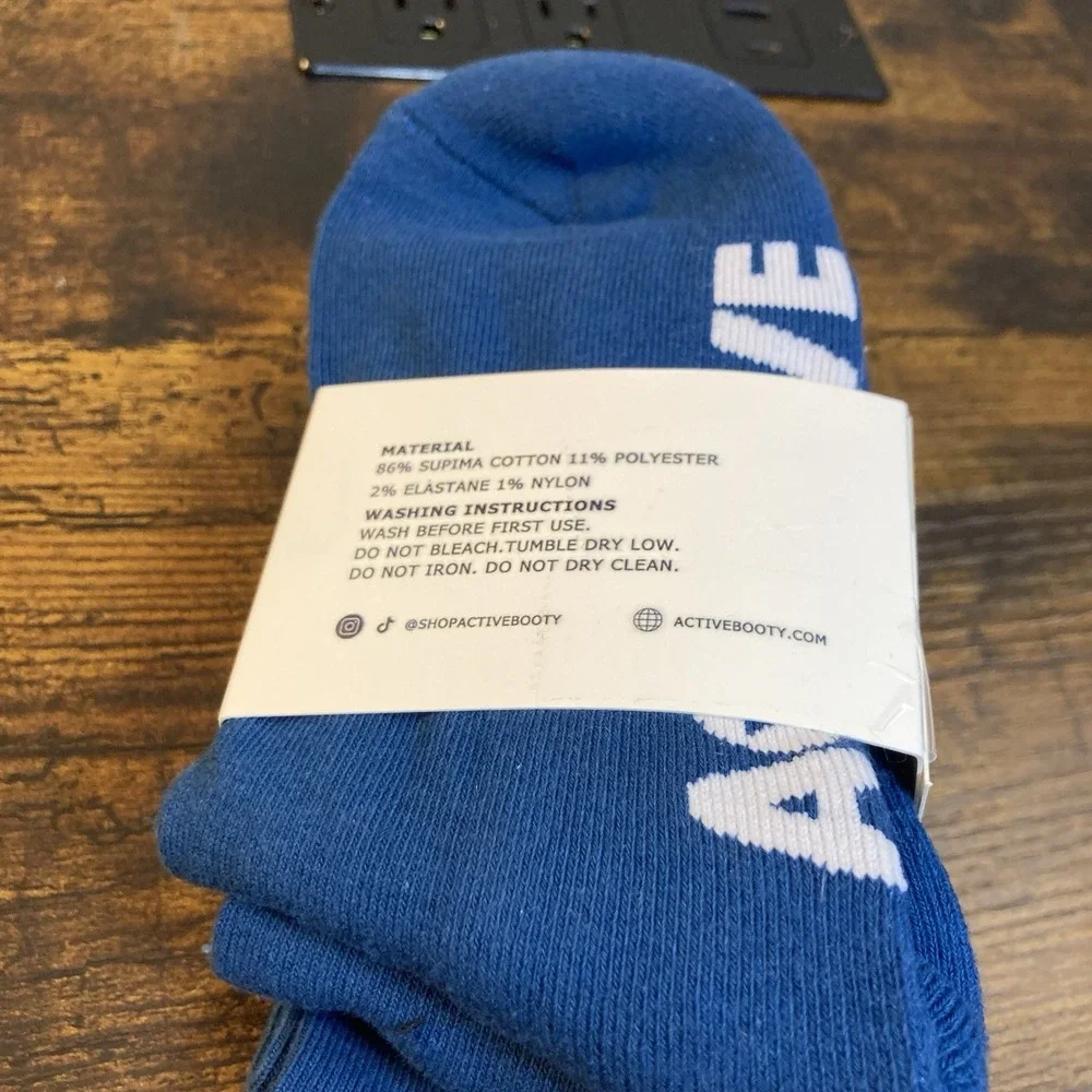 Active Booty 3 Pack Everyday Crew Socks Womens 6-9 Ocean Blue